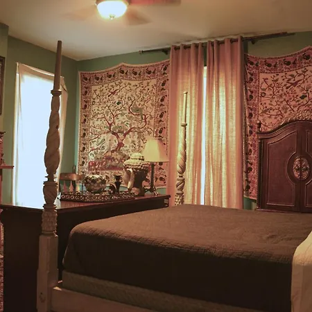 The Magnolia Mansion 6 Minutes To Broadway On 4 Acres