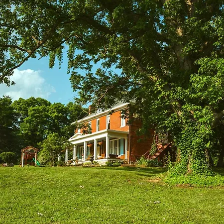 Holiday home The Magnolia Mansion 6 Minutes To Broadway On 4 Acres Nashville