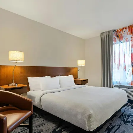Fairfield & By Marriott Downtown-metrocenter Hotel 3*