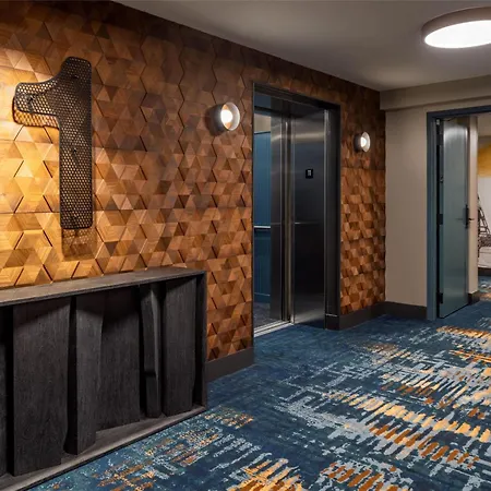 Caption By Hyatt Downtown 4*