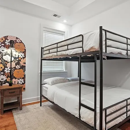 Downtown Oasis Sleeps 12 And 1 And A Half Miles To Broadway * Nashville