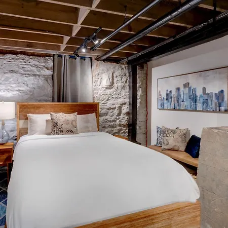 Historic Near Downtown Holiday home
