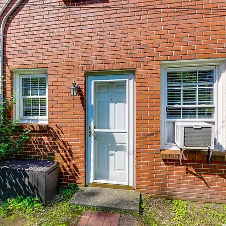 Holiday home 7 Mi To Dtwn: W/ Spacious Yard In *