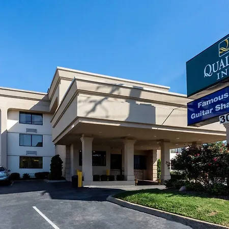 Comfort & Downtown - Stadium Hotel