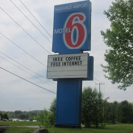 Hotel 6-nashville, Tn - Airport 3*