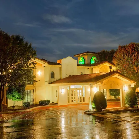 La Quinta By Wyndham South
