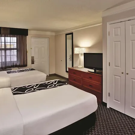 La Quinta By Wyndham South