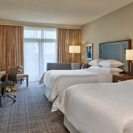 Sheraton Music Airport Hotel 4*