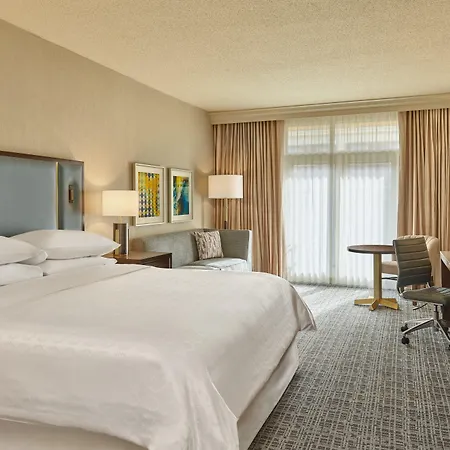 Sheraton Music Airport