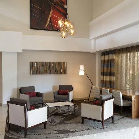 Doubletree By Hilton Airport Hotel 3*