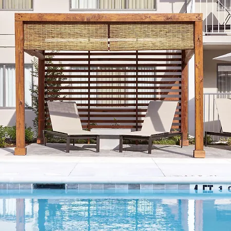 Doubletree By Hilton Airport Nashville