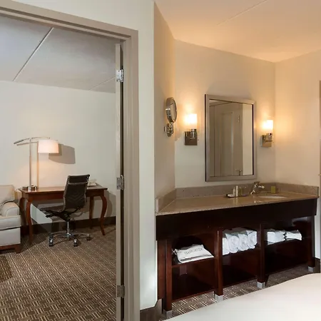 Doubletree By Hilton Airport 3* Nashville