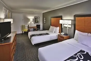La Quinta By Wyndham South Hotel