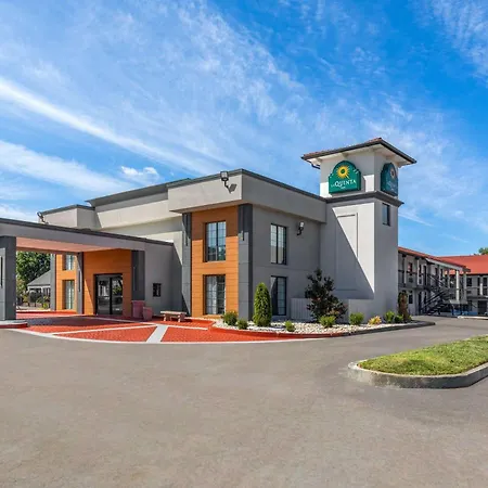 La Quinta By Wyndham South 2*