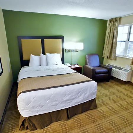 Extended America Select - - Airport Hotel