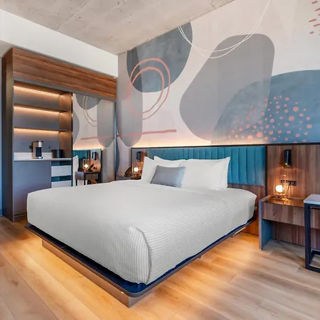 Cambria Midtown Hotel