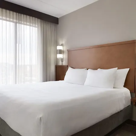 Hyatt Place Airport