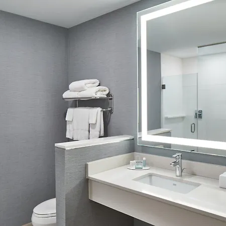 Hotel Fairfield And By Marriott Downtown/the Gulch 3*