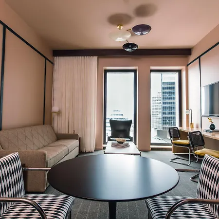 Hotel Fairlane 4*
