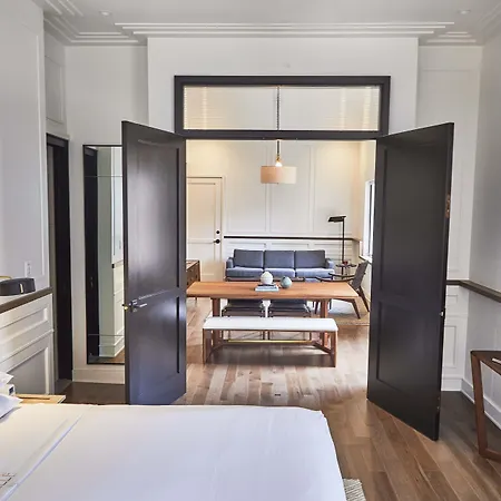 Noelle Hotel 4*