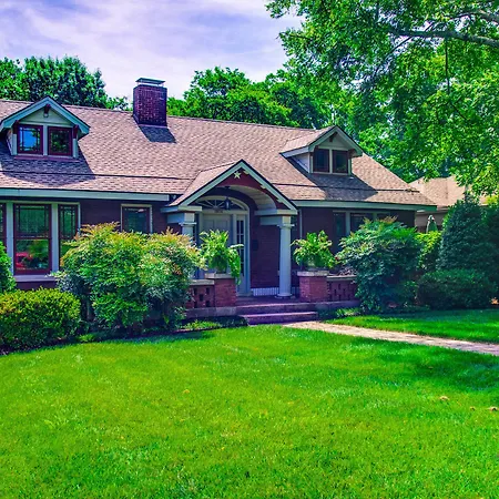 Belmont Blvd Bed & Breakfast