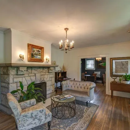 Belmont Blvd Bed & Breakfast Nashville