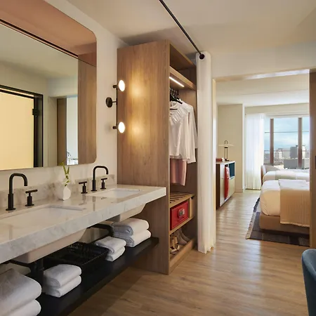 Hotel Virgin 4*