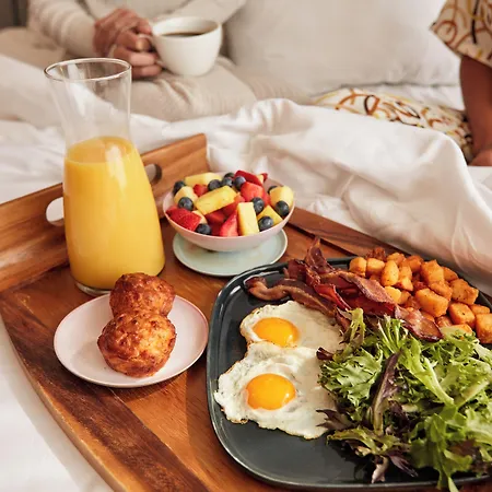 Hotel Virgin 4*