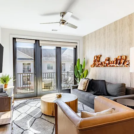 Sleeps 18 3 Modern Midtown W Gym Pool Walkable To Shops Eats