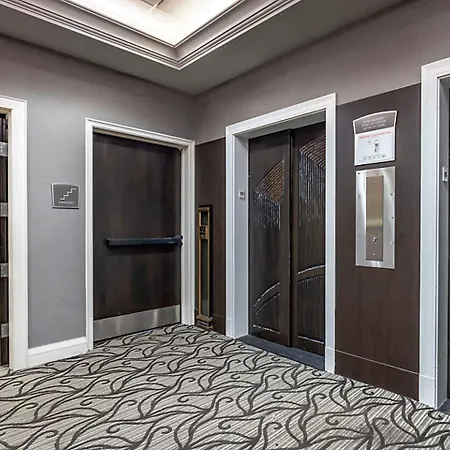Bluegreen Downtown Hotel