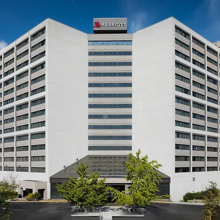 Airport Marriott 4*