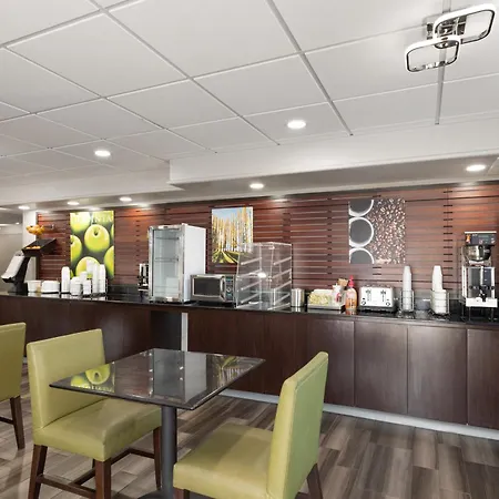 Hotel La Quinta By Wyndham South Nashville