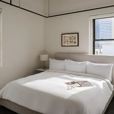 Aparthotel Kasa Capitol Hill Downtown 4*