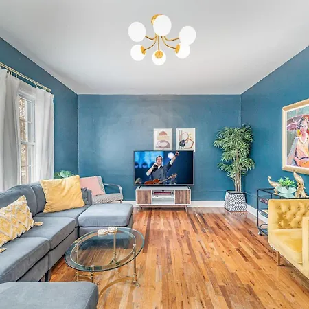 Holiday home Flare - Minutes To Broadway - Near Germantown *
