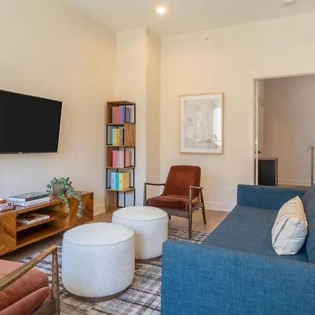 Conway: 3 Units By Avantstay * Nashville