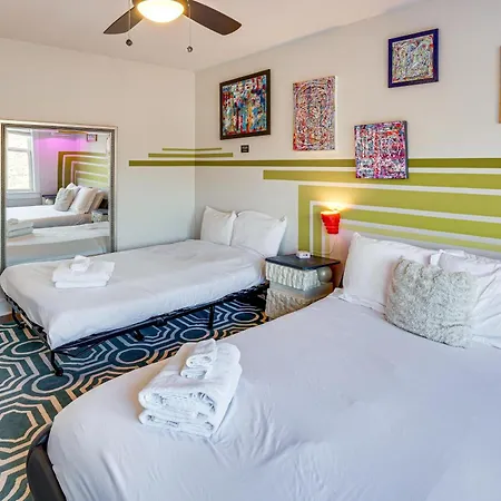 6 Mi To Broadway: Townhome W/ Balcony! *
