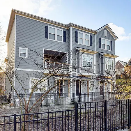 6 Mi To Broadway: Townhome W/ Balcony! Nashville