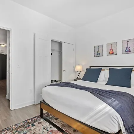 Two Cozysuites Music Row In Apartment *