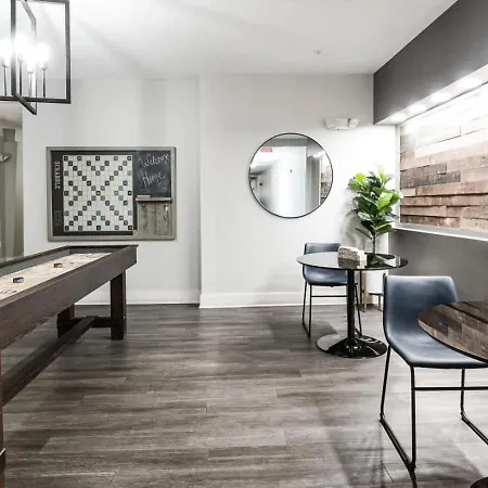 Apartment Boulevard Midtown 30ft Ceilings 1br 01 Nashville