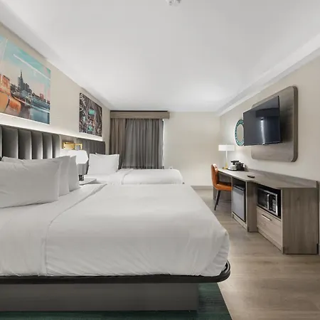 La Quinta By Wyndham Airport/opryland Hotel