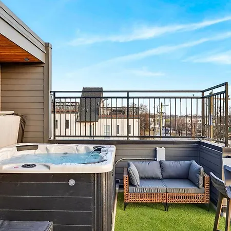 The That '70s Show By Avantstay Holiday home