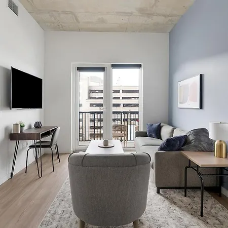 Landing Chic 2Bd Pool Gym Nashville