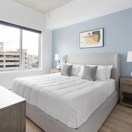 Landing Chic 2Bd Pool Gym Apartment Nashville