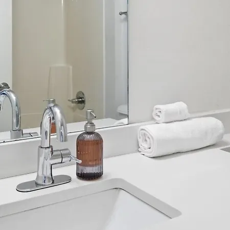 3br Minutes To Downtown| Parking Nashville
