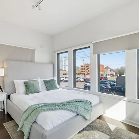 3br Minutes To Downtown| Parking Apartment Nashville