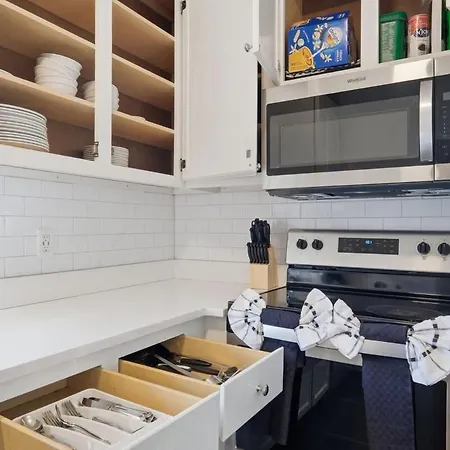 3br Minutes To Downtown| Parking Nashville