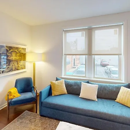 3br Minutes To Downtown| Parking Apartment *