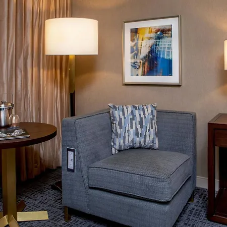Sheraton Music Airport Hotel 4*