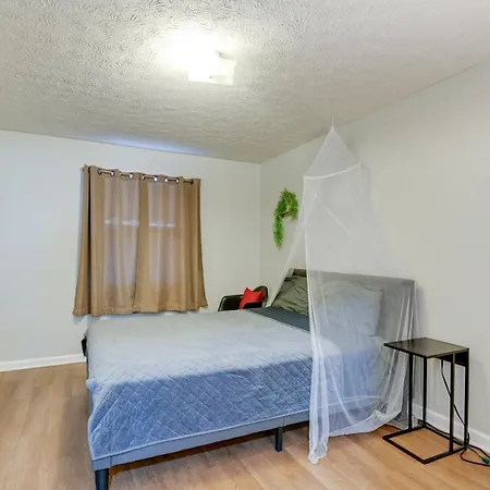 < 1 Mi To Vanderbilt: Apartment *