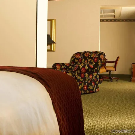 Hotel Doubletree By Hilton Airport